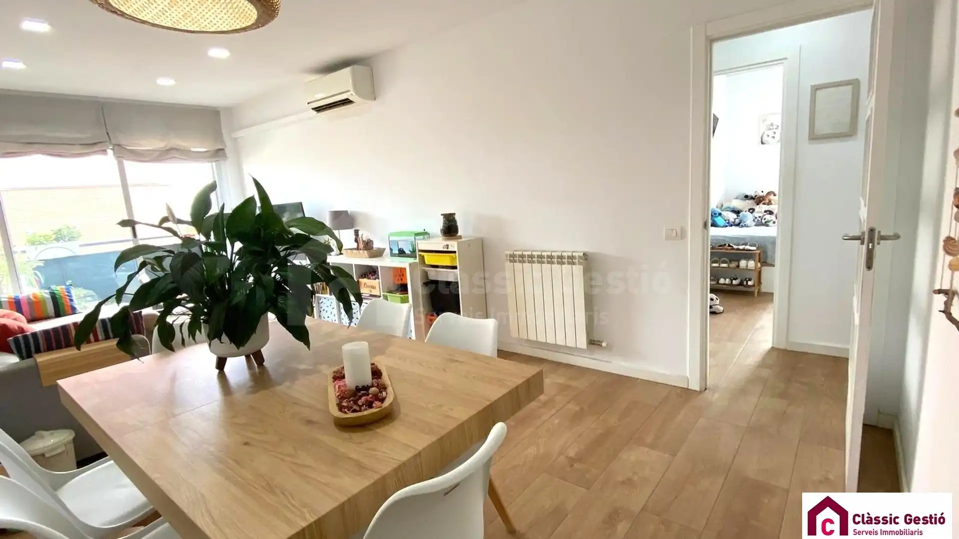 Dining room of Flat for sale in Terrassa  with Air Conditioner, Heating and Balcony