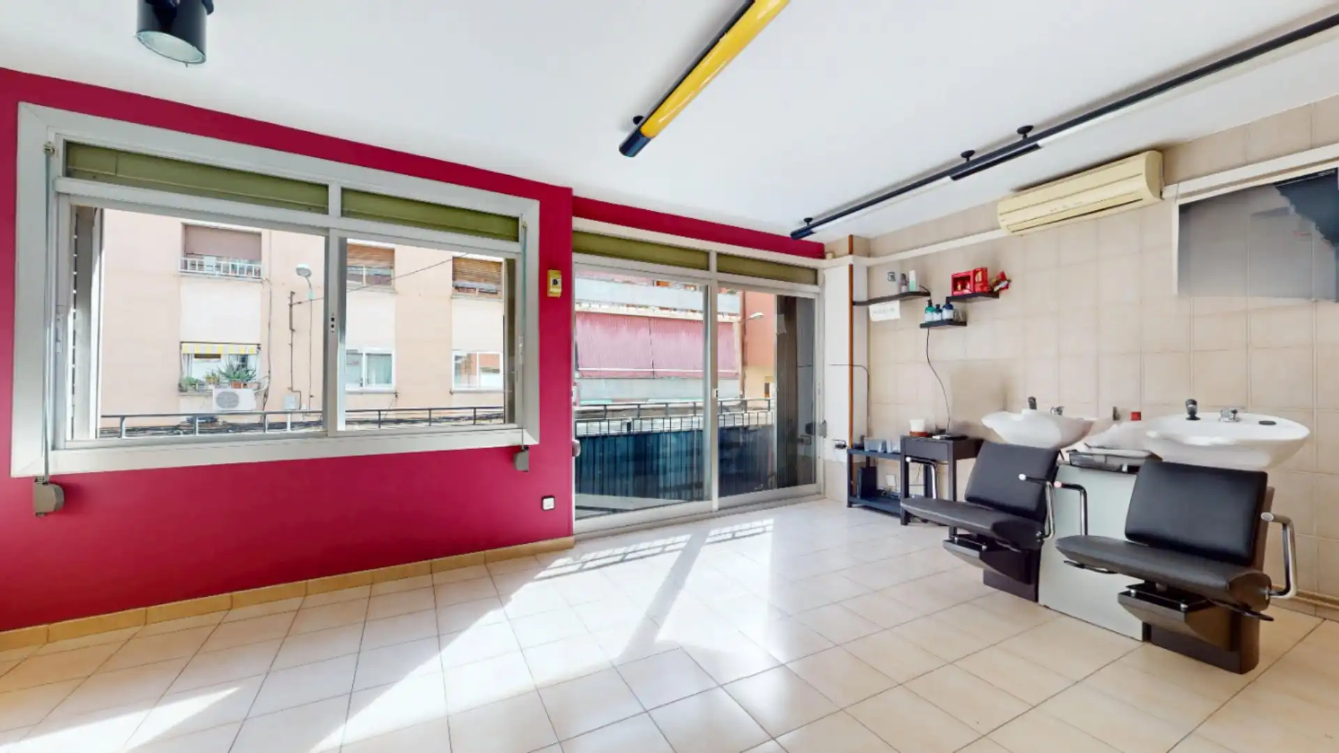 Flat for sale in Barcelona  with Air Conditioner, Terrace and Balcony