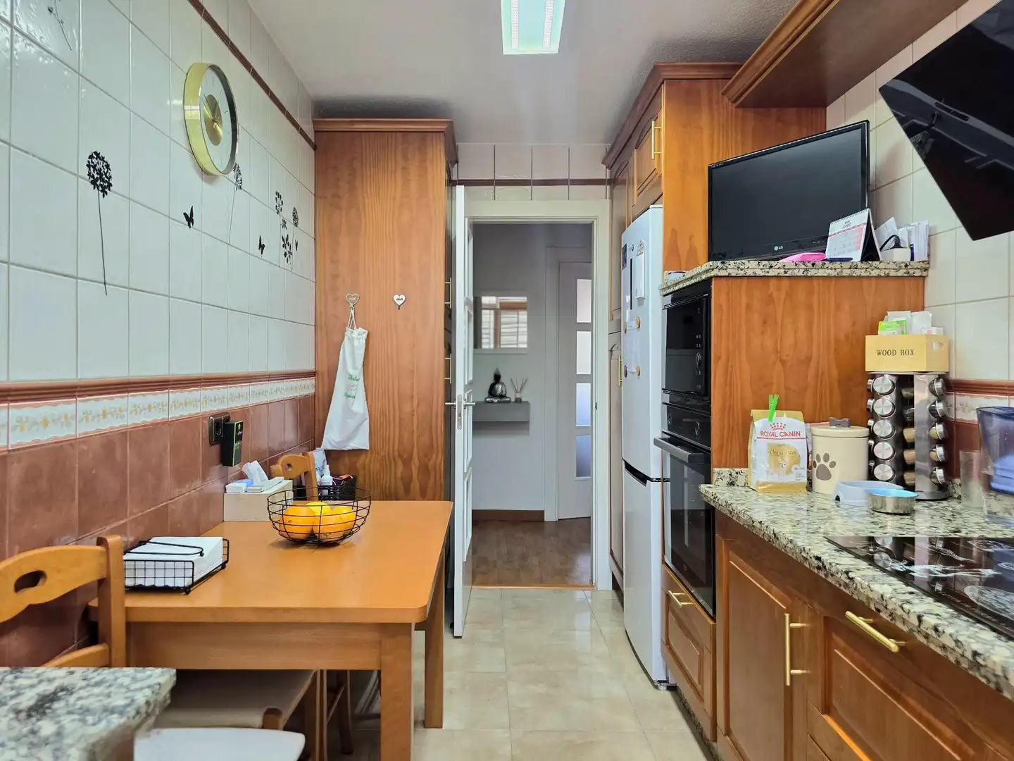 Küche von Wohnung zum Verkauf in Torremolinos mit Klimaanlage, Parkett und Terrasse