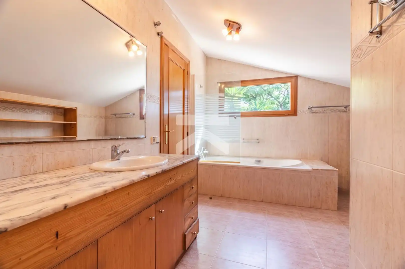 Houses for sale in Almoster, Tarragona