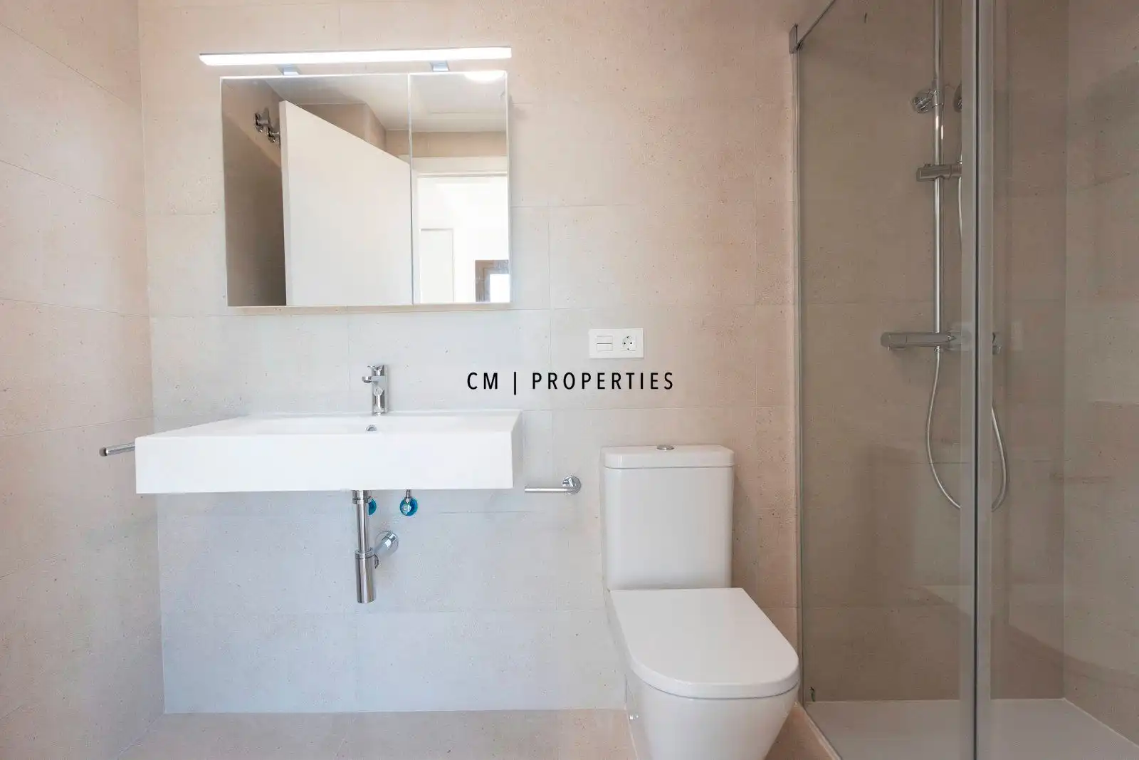 Bathroom of Attic for rent in Sagunto / Sagunt  with Air Conditioner, Heating and Parquet flooring