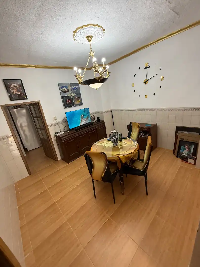Menjador de Casa o xalet en venda en Alcalá la Real amb Jardí privat, Parquet i Terrassa