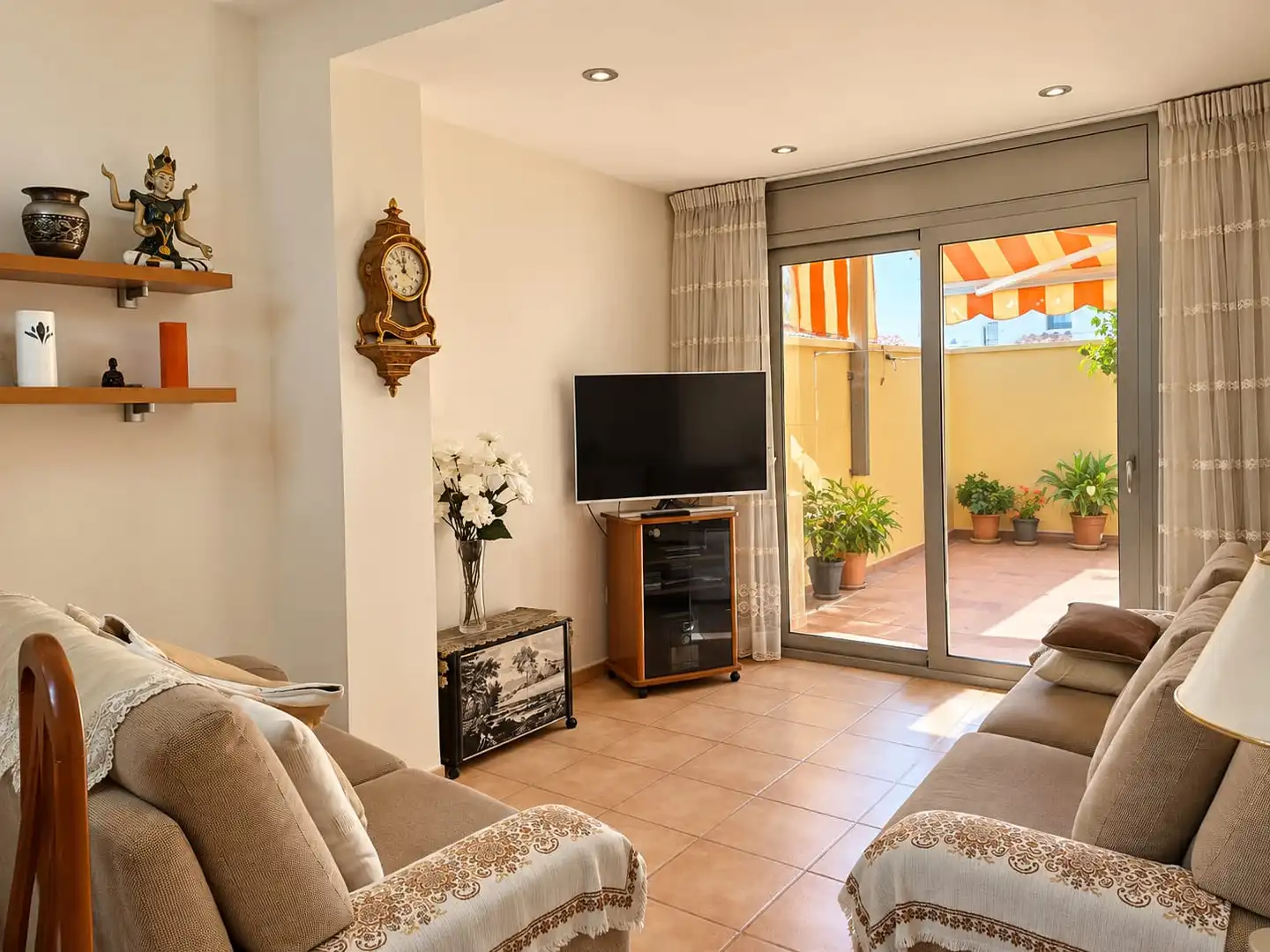 Terraced house with terrace for sale in Centre, imagen 3