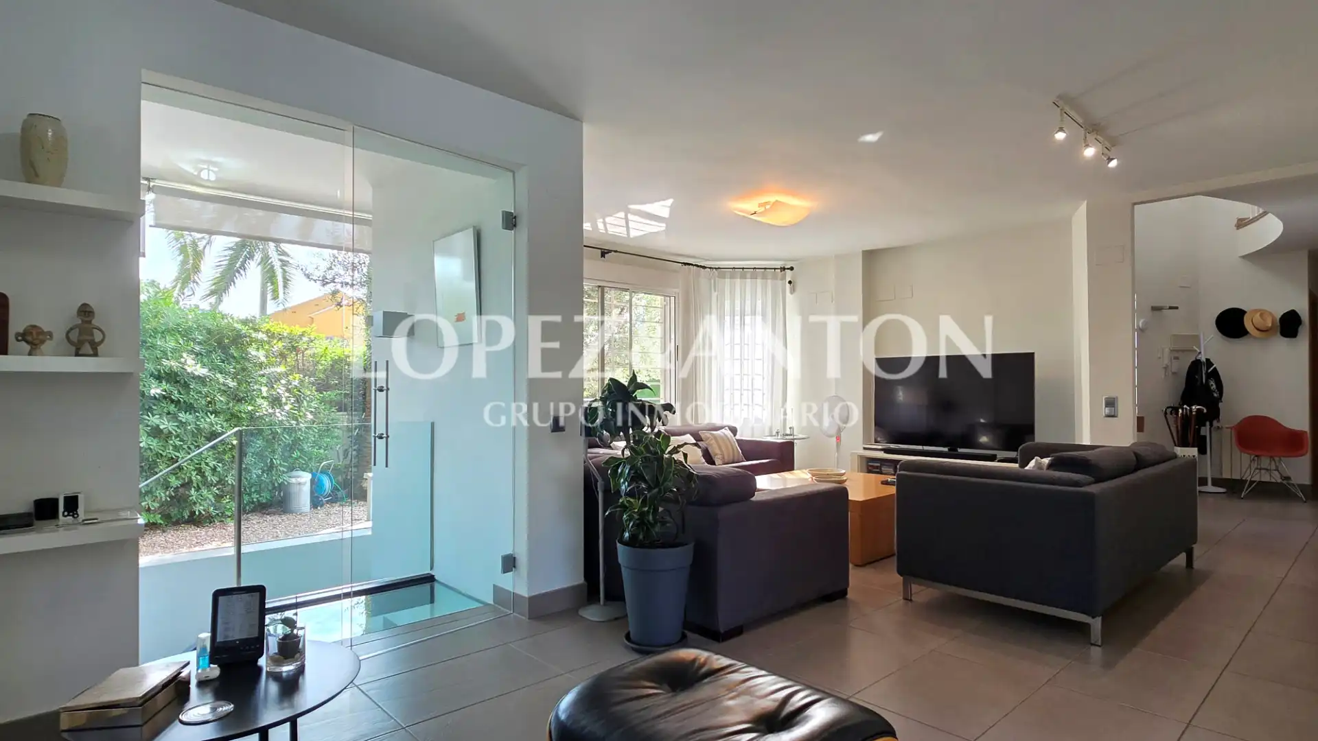 Living room of Houses for sale in L'Eliana  with Air Conditioner, Heating and Private garden