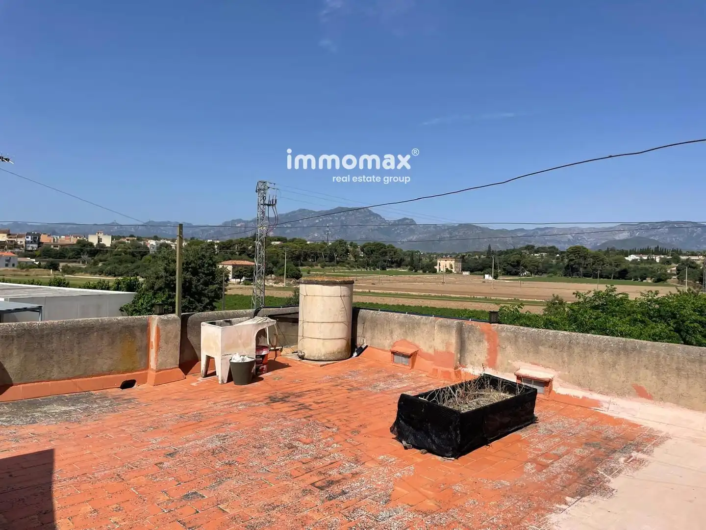Vista exterior de Casa o xalet en venda en Tortosa amb Terrassa i Moblat