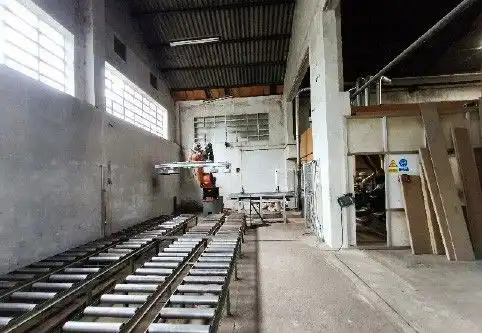 Nau industrial en venda en Hacinas