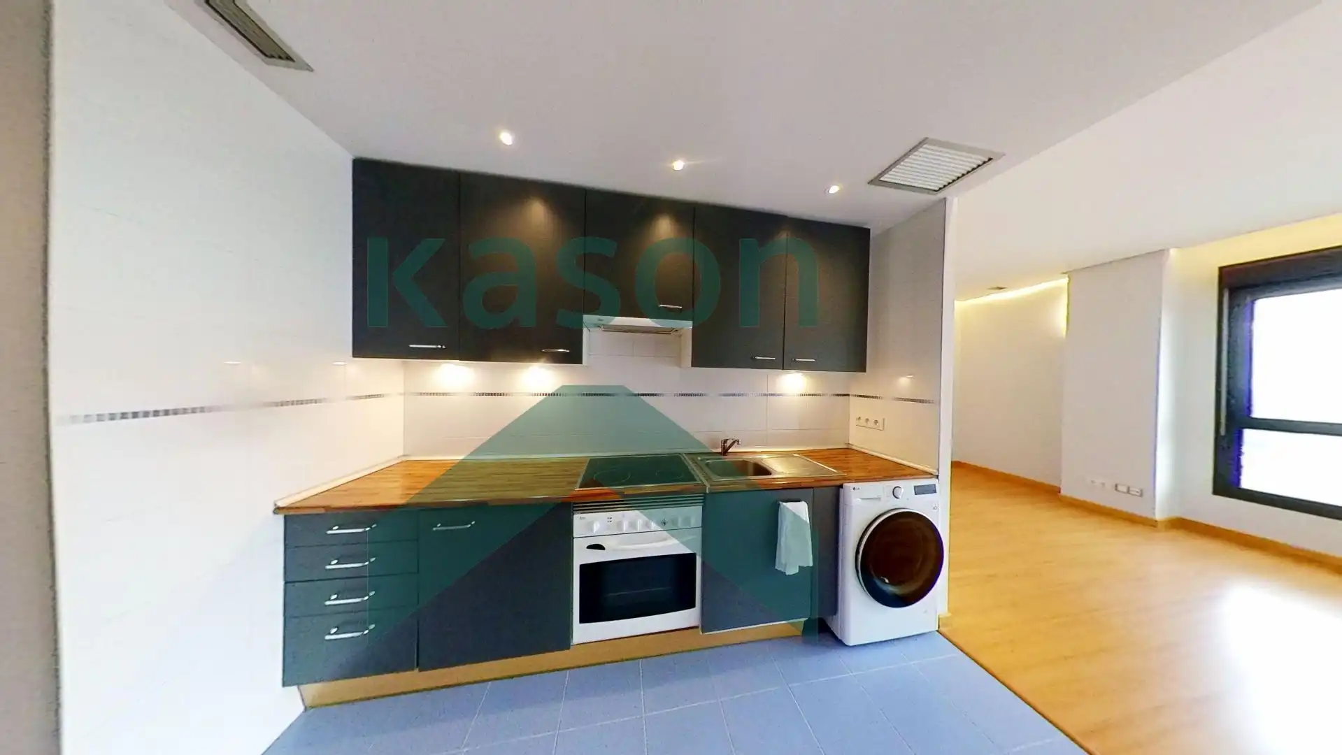 Cocina de Estudio en venta en Madrid con Aire acondicionado, Calefacción y Trastero
