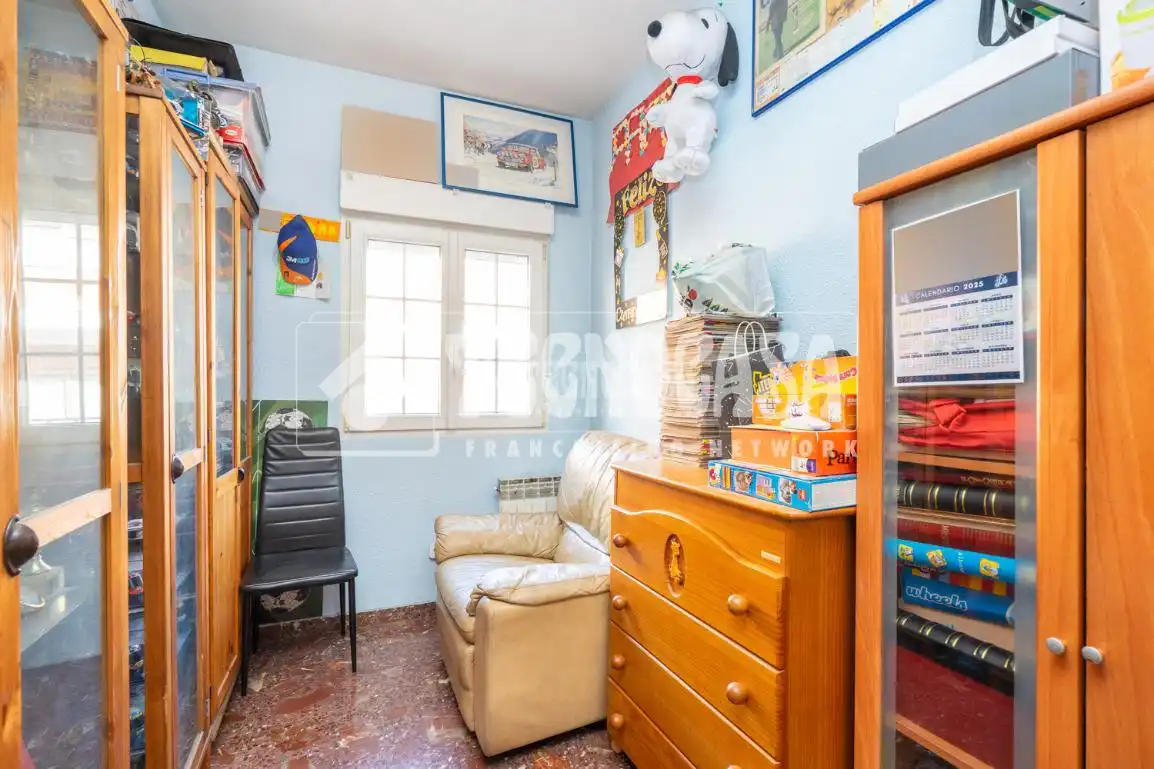 Habitación de Casa adosada en venta en Colmenar Viejo con Calefacción, Terraza y Balcón