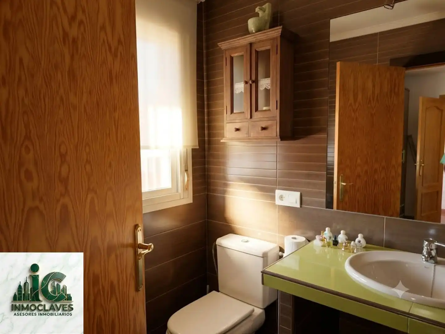 Bathroom of Detached homes for sale in Algeciras  with Private garden and Terrace