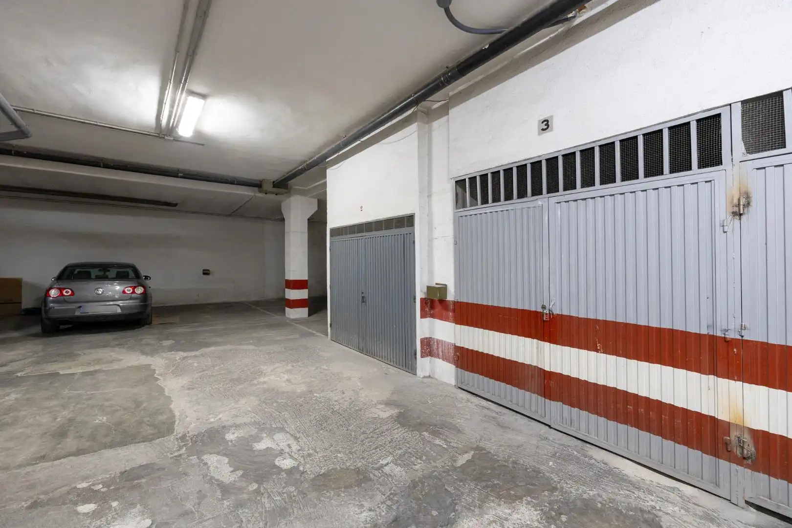 Parking of Flat for rent in Granada  with Air Conditioner, Heating and Terrace