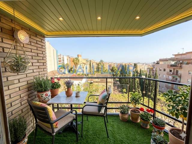 Piso en Venta en Comte De Vilardaga en Mas Lluí
