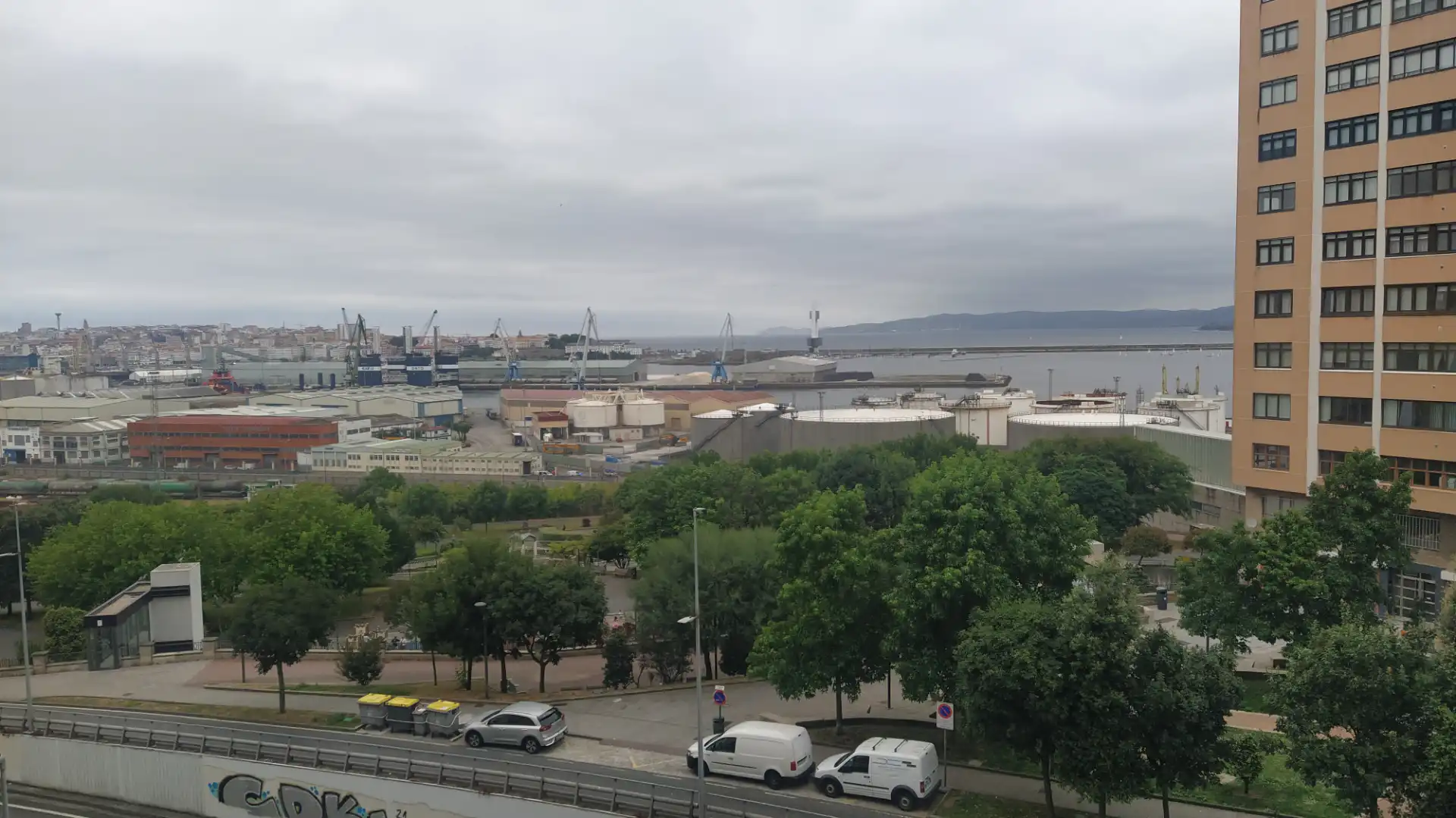 Exterior view of Flat for rent in A Coruña Capital   with Furnished, Oven and Washing machine