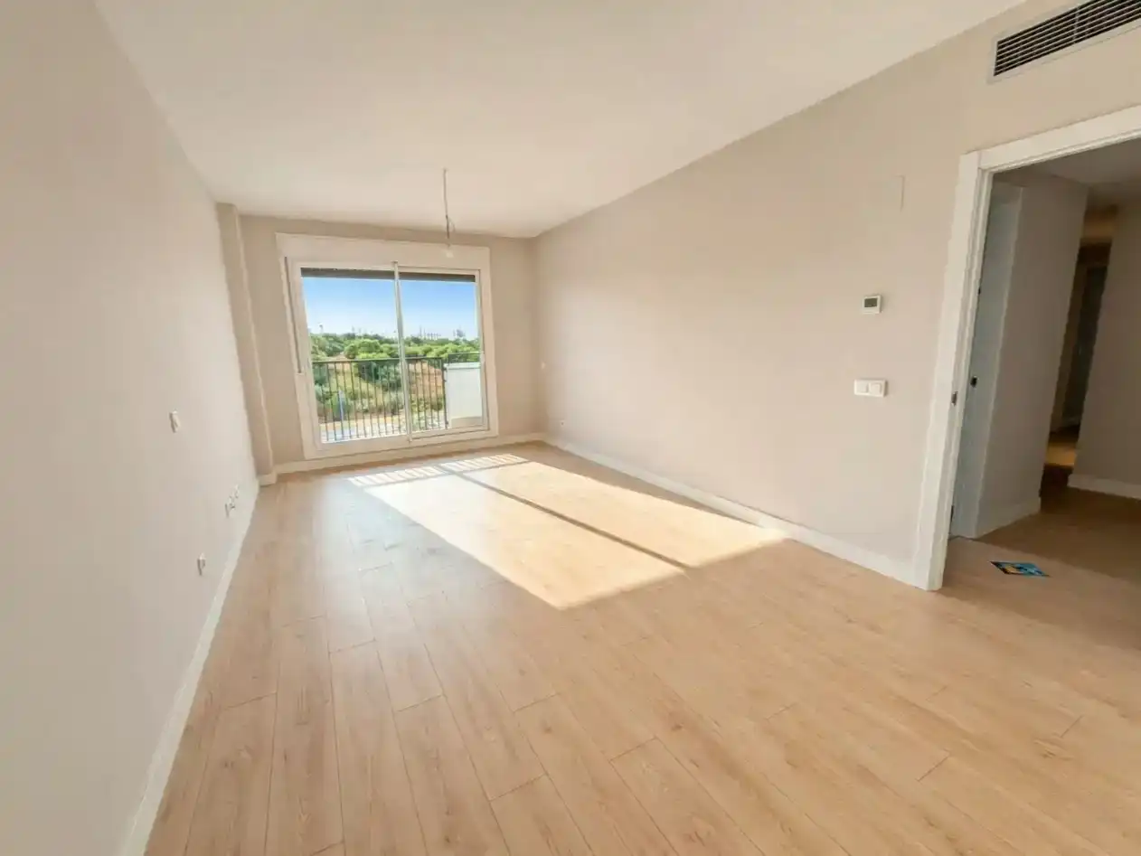 Bedroom of Flat for rent in Entrenúcleos