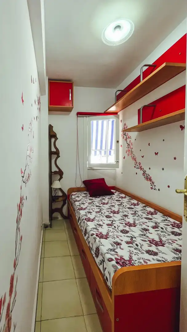 Habitación de Piso en venta en Benidorm con Aire acondicionado, Terraza y Balcón