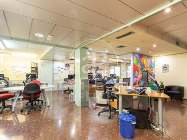 Oficina amb ascensor en venda a Carrer d'Aragó