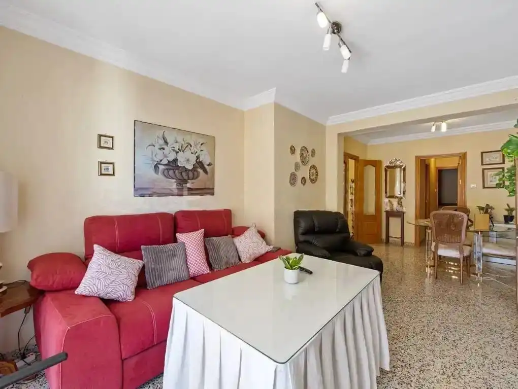 Apartamento con terraza en venta en Estepona Pueblo, imagen 4
