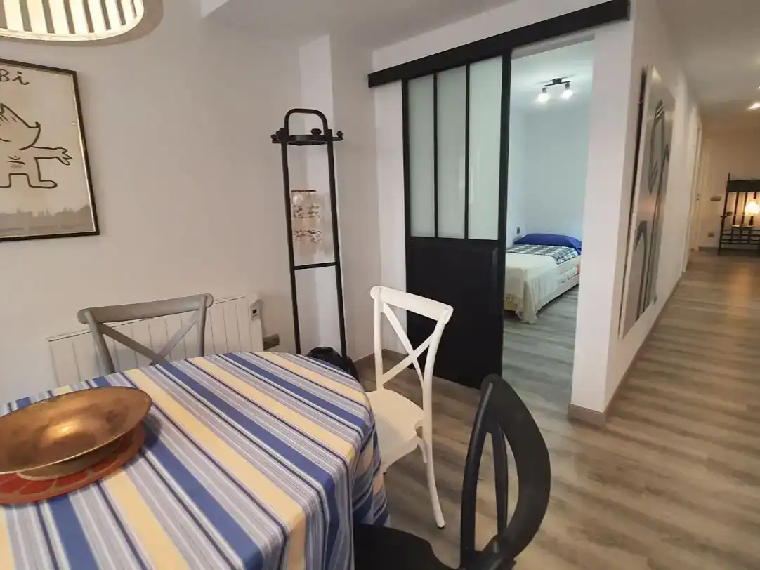 Schlafzimmer von Wohnung zur Miete in L'Ametlla de Mar  mit Parkett und Möbliert