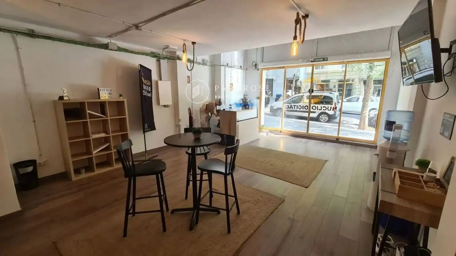 Local comercial de lloguer a Padilla, imagen 2