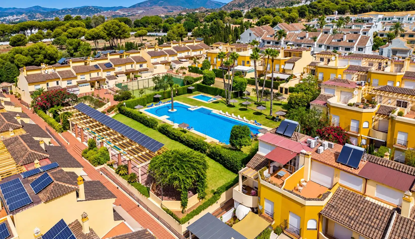 Casa pareada con terraza en venta en Calle Calle Sierra de Istán, imagen 56