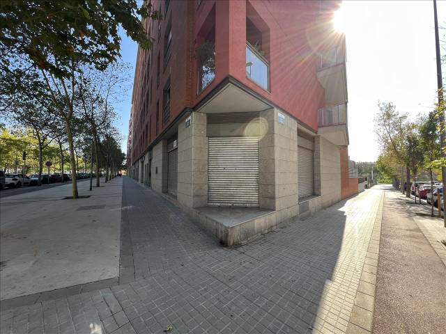 Local comercial en Venta en NAPOLS en Parc Central