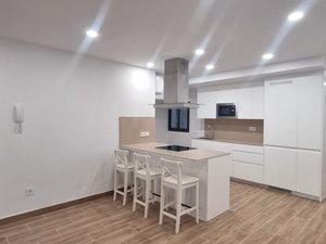 Photo 2 of Flat to rent in Calle León y Castillo, 128, Arenales - Lugo - Avda. Marítima, Las Palmas