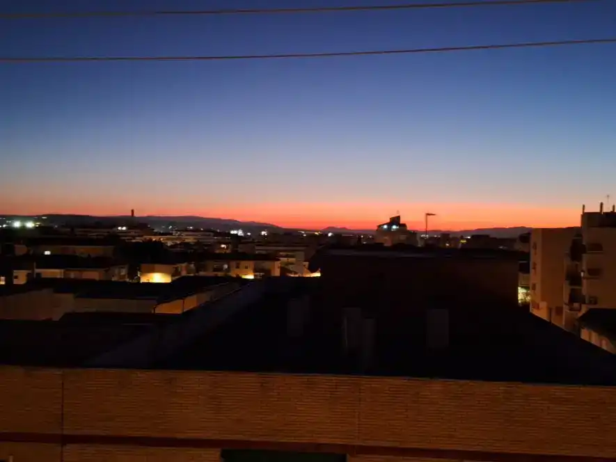 Vista exterior de Pis en venda en Granada amb Aire condicionat, Parquet i Terrassa