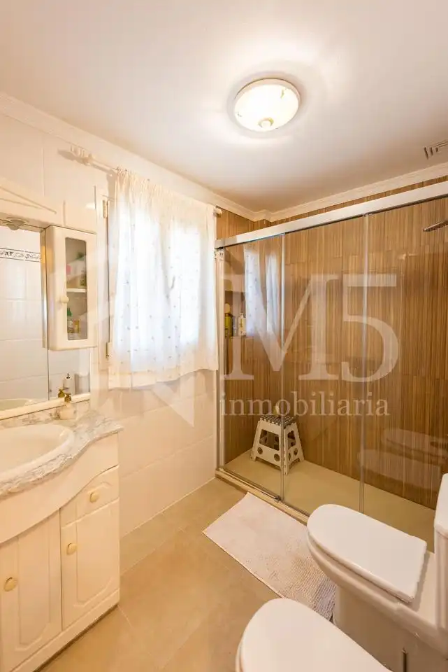 Baño de Casa o chalet en venta en Vélez-Málaga con Aire acondicionado, Piscina y Amueblado