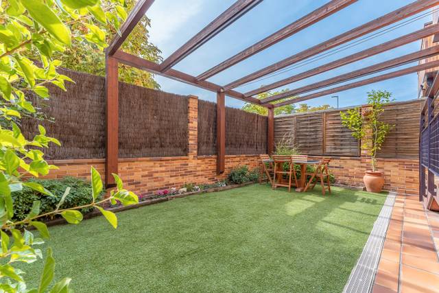 Planta baja en Venta en Calle María Guerrero en Montecillo