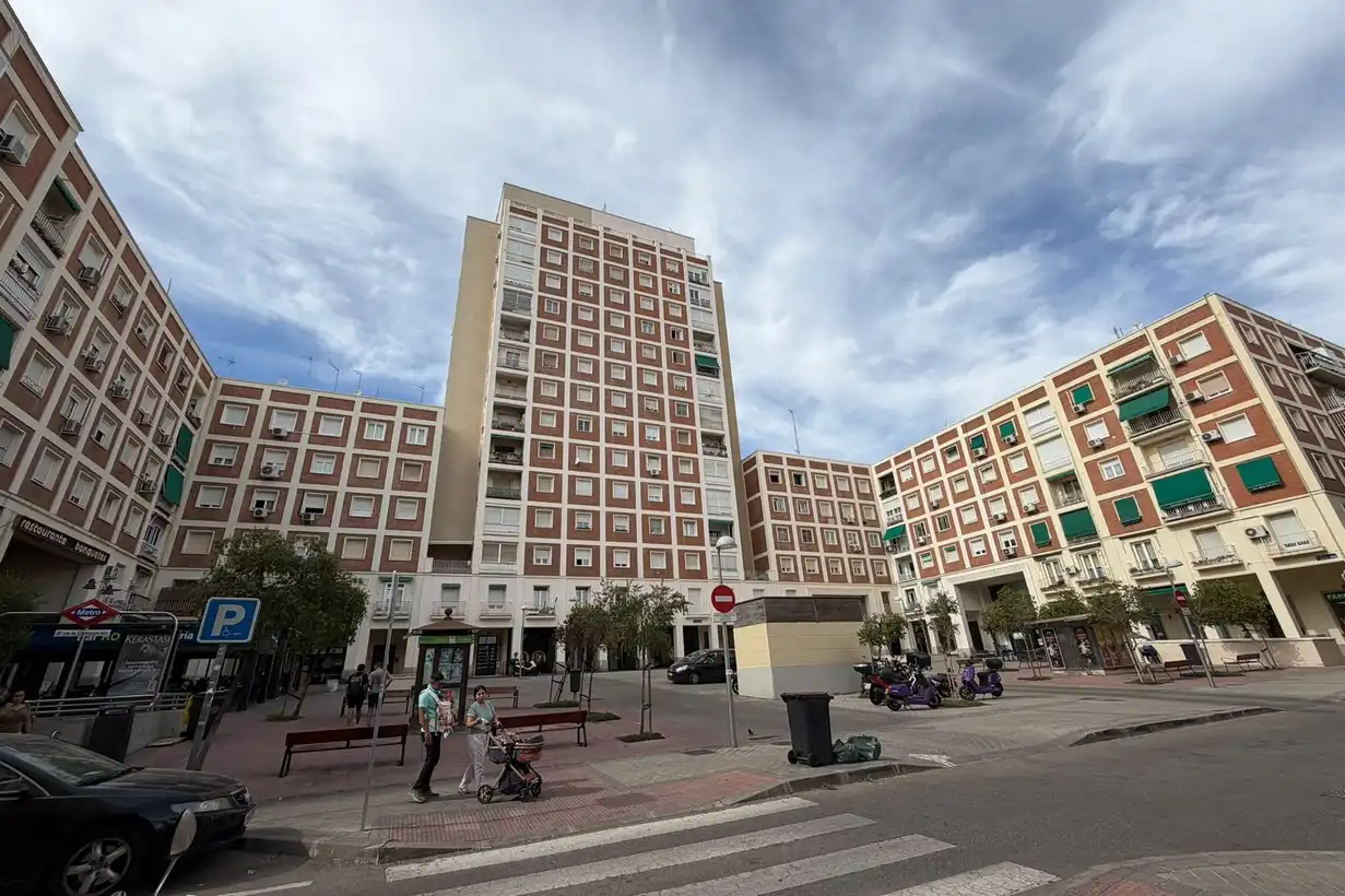 Vista exterior de Piso en venta en Madrid con Lavadora