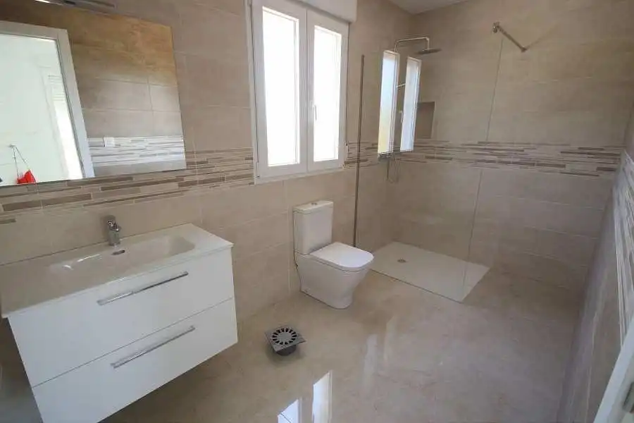 Casa amb piscina en venda a El Pinós / Pinoso, imagen 7