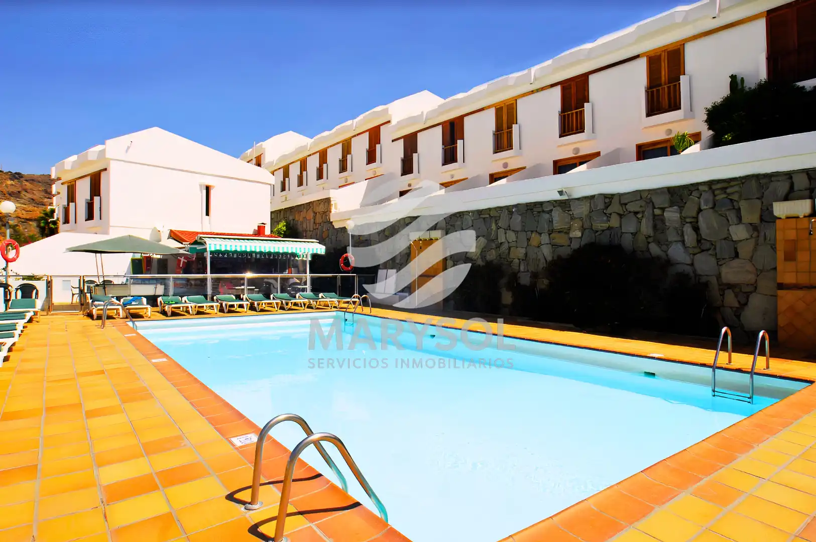 Maisonette mit Pool zum Verkauf in Avenida Tomás Roca Bosch