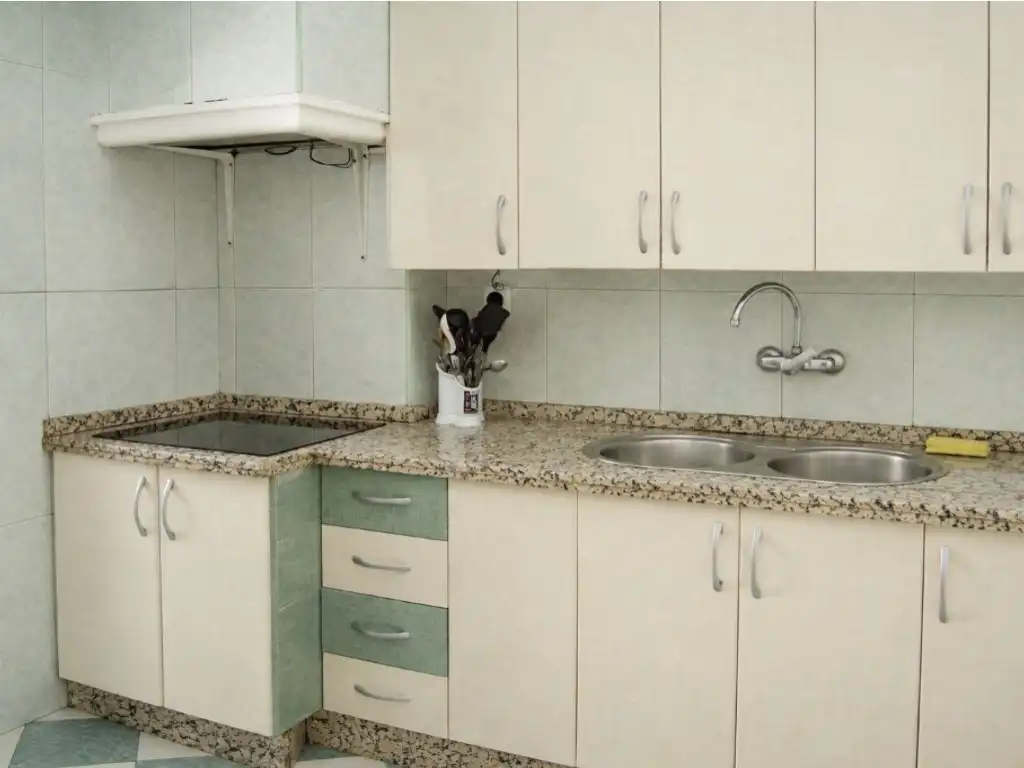 Kitchen of Flat for rent in Córdoba