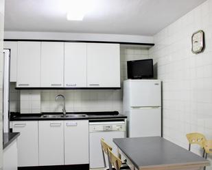 Kitchen of Flat to rent in Girona Capital  with Balcony