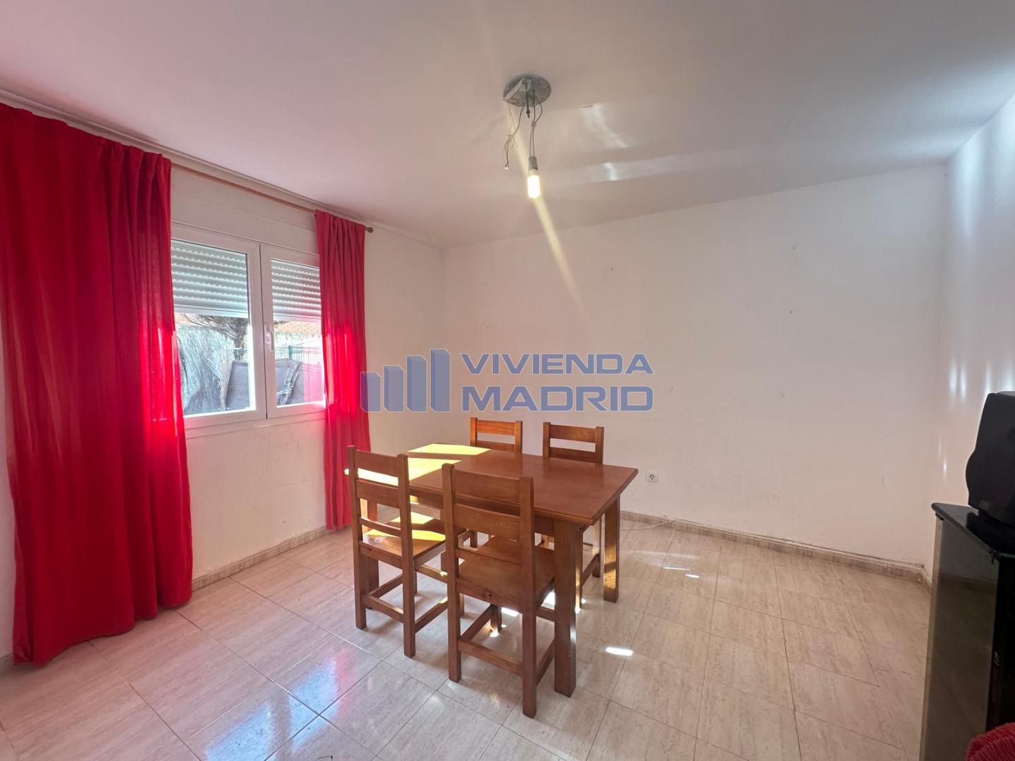 Vista exterior de Casa o xalet en venda en Santo Domingo-Caudilla amb Moblat