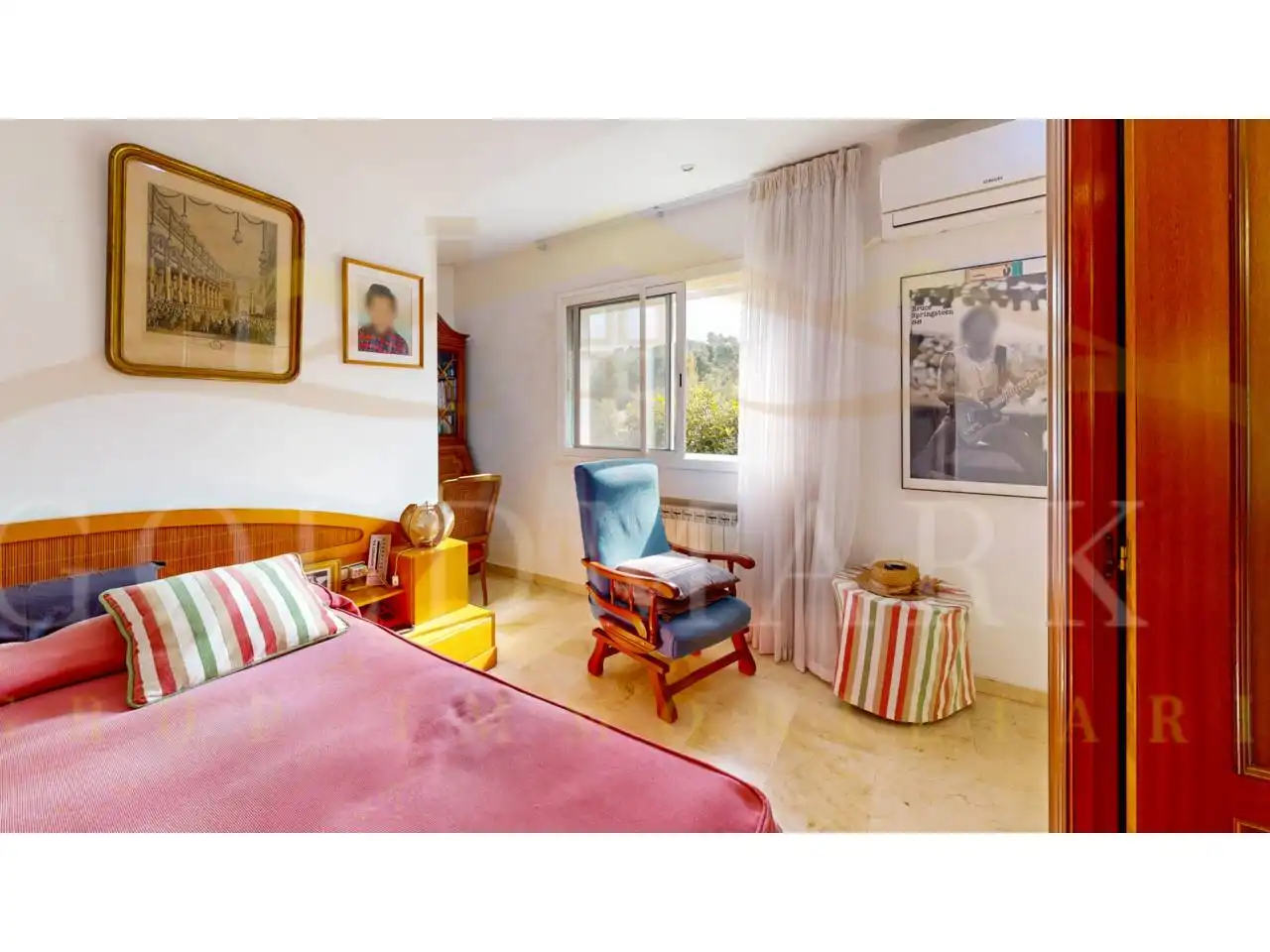 Dormitori de Casa o xalet en venda en Corbera de Llobregat amb Aire condicionat, Calefacció i Jardí privat