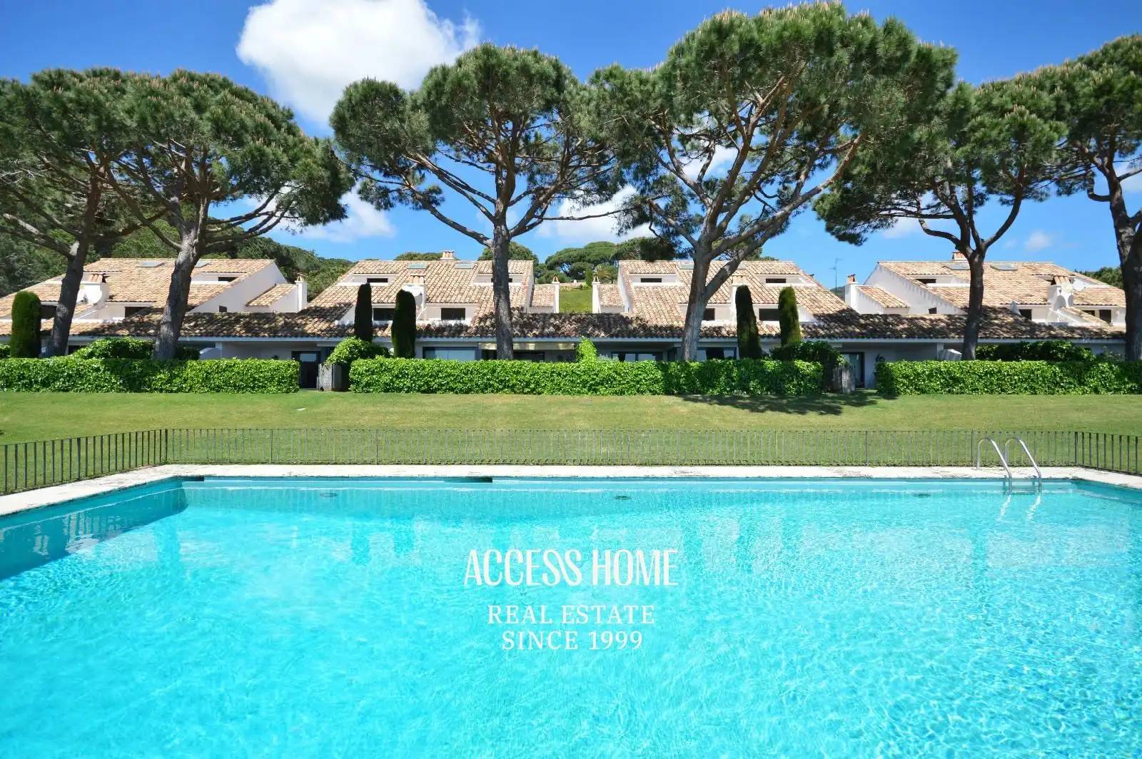 Exterior view of Detached homes for rent in Sant Vicenç de Montalt  with Heating, Terrace and Swimming Pool