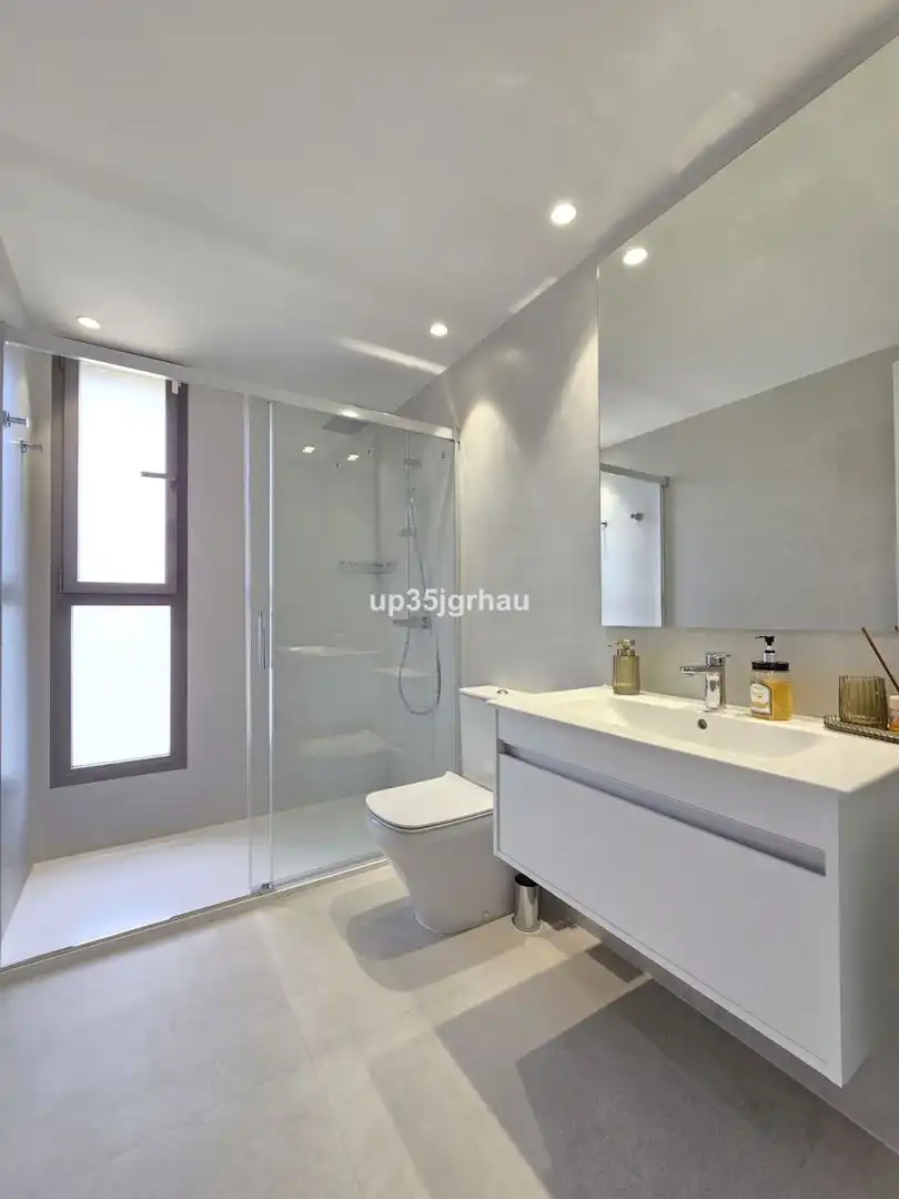 Apartament amb piscina en venda a Selwo, imagen 37