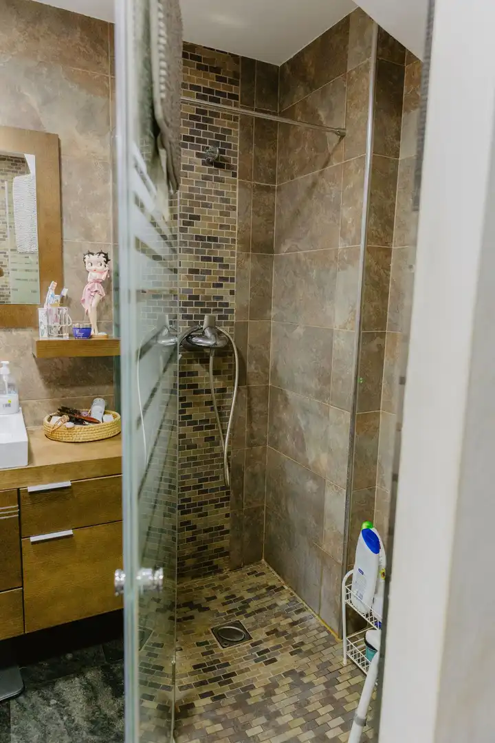 Bathroom of Houses for sale in Santa Coloma de Gramenet  with Air Conditioner, Heating and Private garden