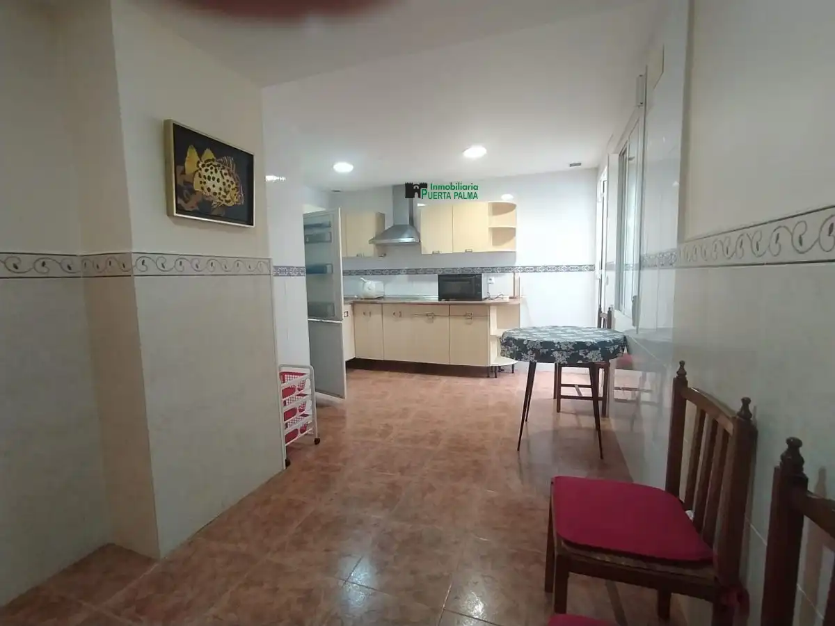Cuina de Pis de lloguer en Badajoz amb Terrassa i Moblat