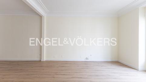 Foto 4 de Apartament de lloguer a Marqués de Cubas, Cortes - Huertas, Madrid