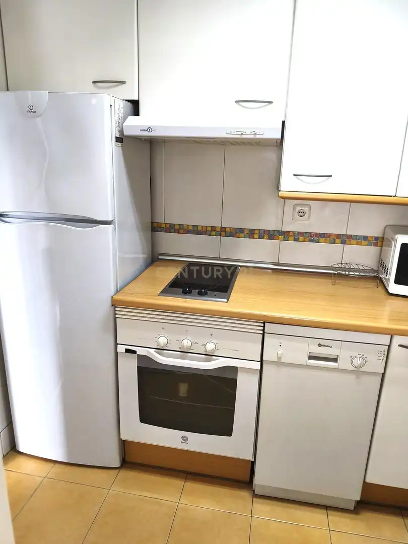 Cuina de Apartament en venda en Madrid amb Balcó