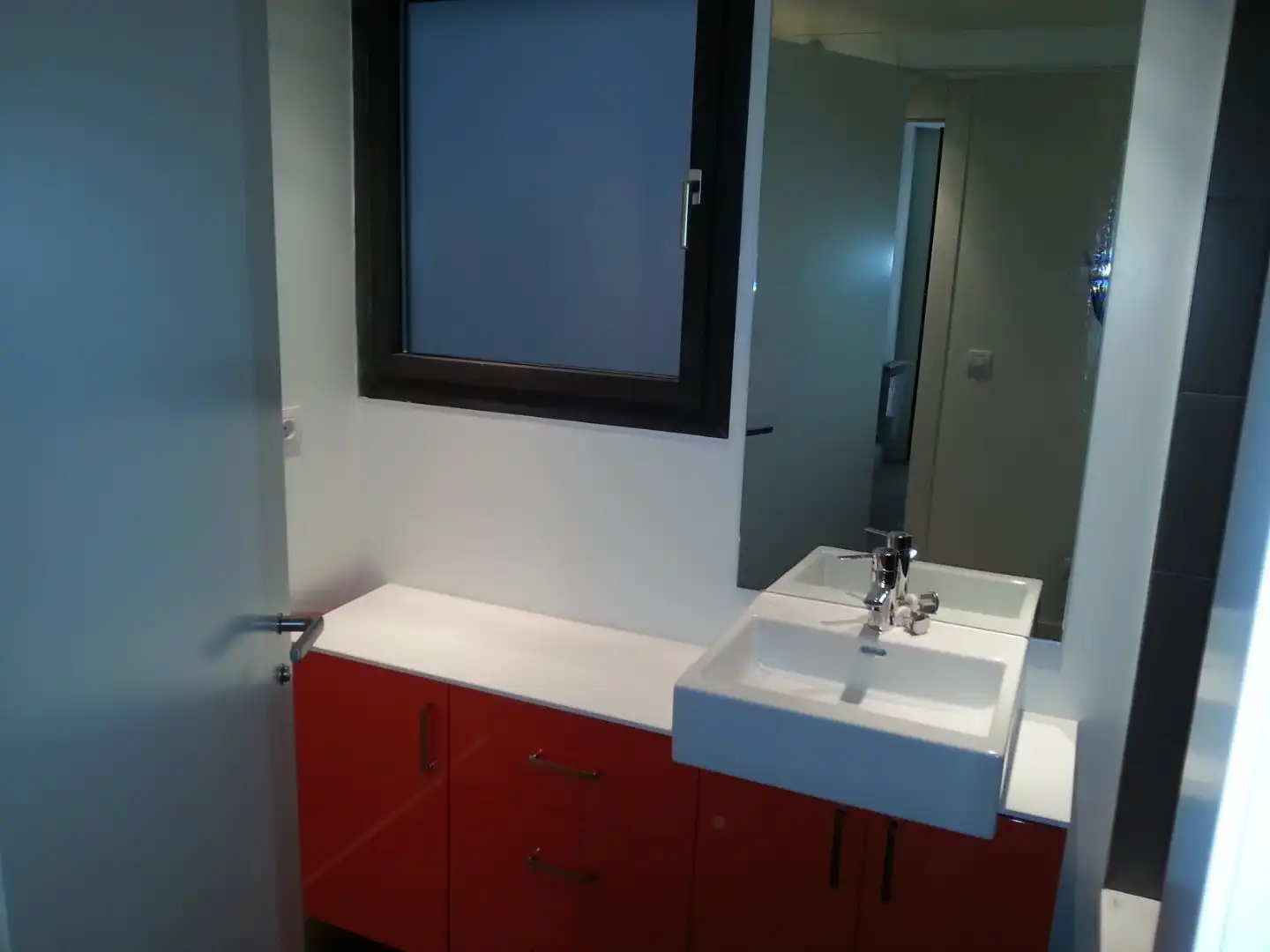 Bathroom of Flat for rent in Madrid  with Air Conditioner, Parquet flooring and Storage room