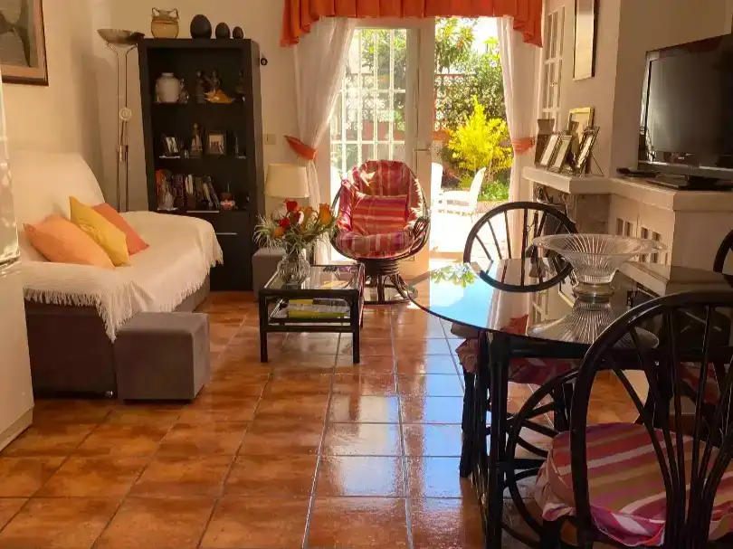 Sala d'estar de Pis en venda en Torrevieja amb Aire condicionat i Balcó