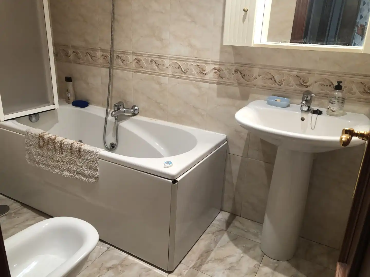 Bany de Pis en venda en Segovia amb Calefacció i Balcó