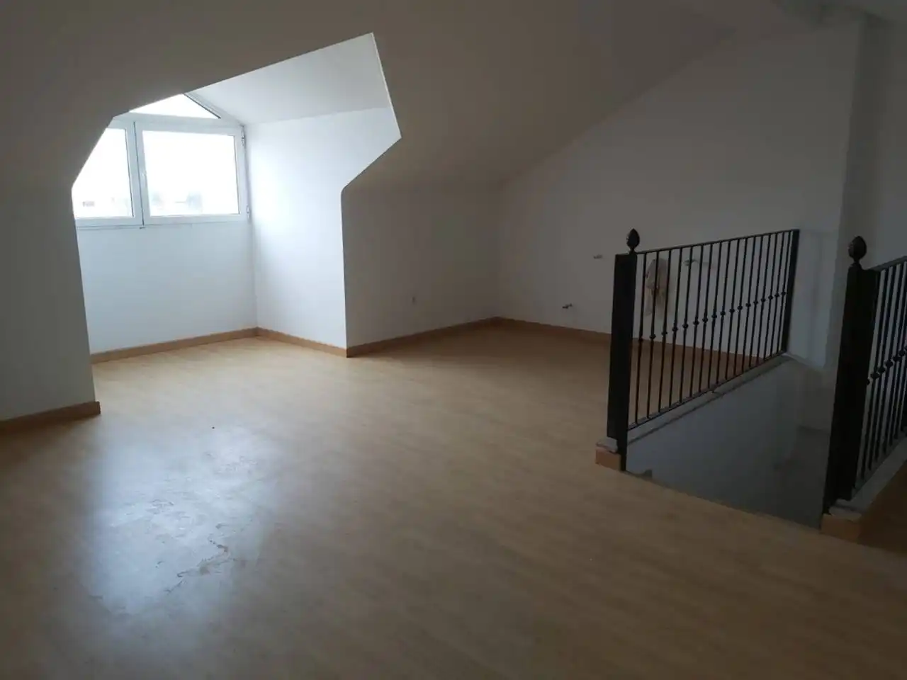 Casa adosada en venda en Casas de Juan Núñez amb Calefacció i Terrassa