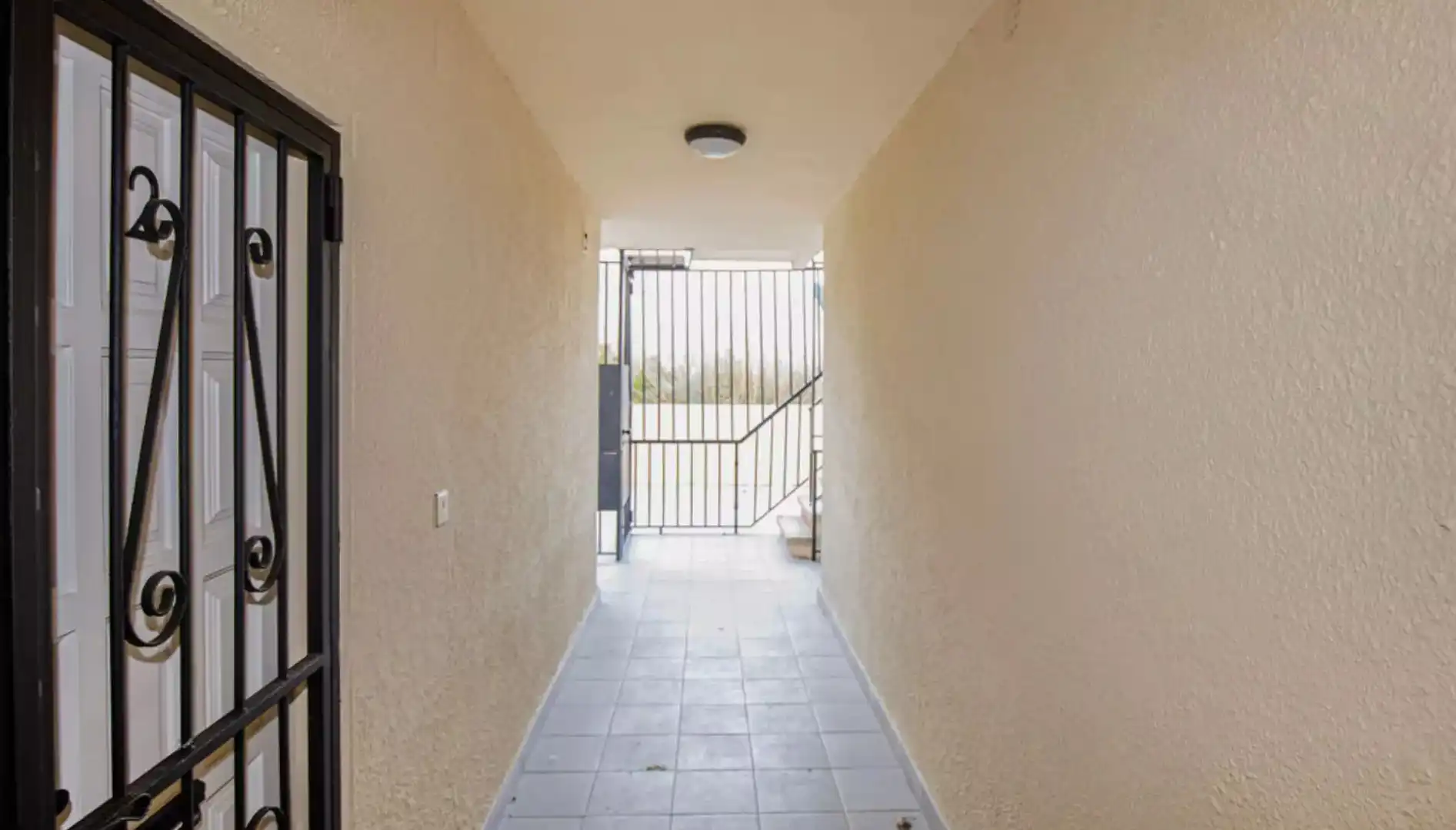 Flat for sale in Salatar
