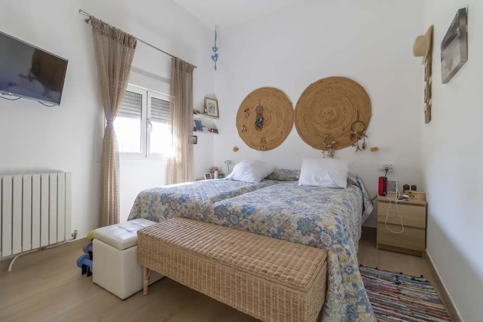Habitación de Casa adosada en venta en Sevilla con Aire acondicionado, Trastero y Piscina