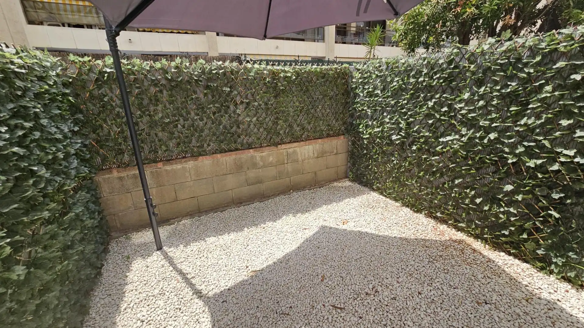 Terraza de Dúplex en venta en Calella con Parquet, Terraza y Amueblado