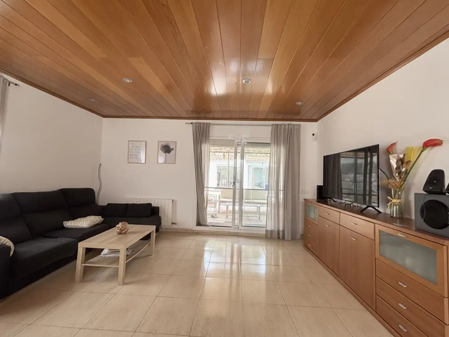 Sala d'estar de Casa o xalet en venda en Bigues i Riells del Fai amb Aire condicionat, Calefacció i Jardí privat