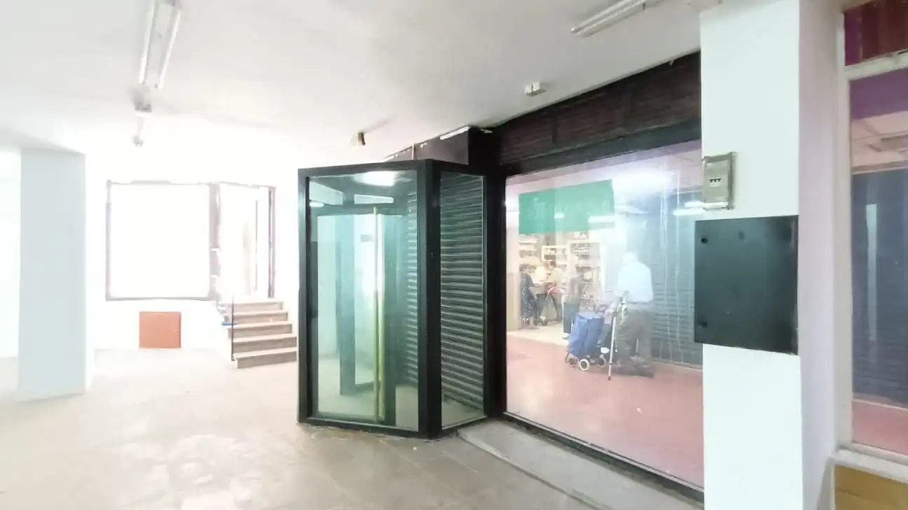 Local comercial en venta en Calle Garcilaso, imagen 7